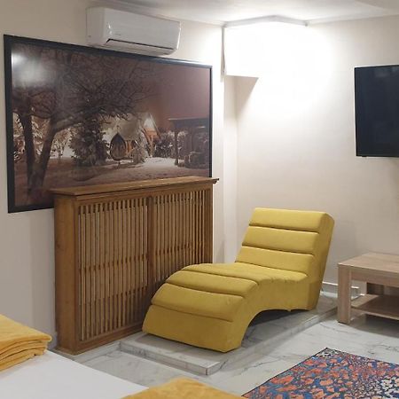 Mini Pool Rooms - Ultracentral - Piscina Cu Hidromasaj Oradea Exteriör bild