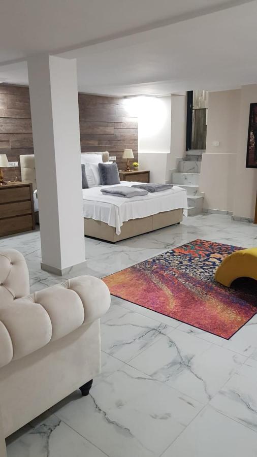 Mini Pool Rooms - Ultracentral - Piscina Cu Hidromasaj Oradea Exteriör bild