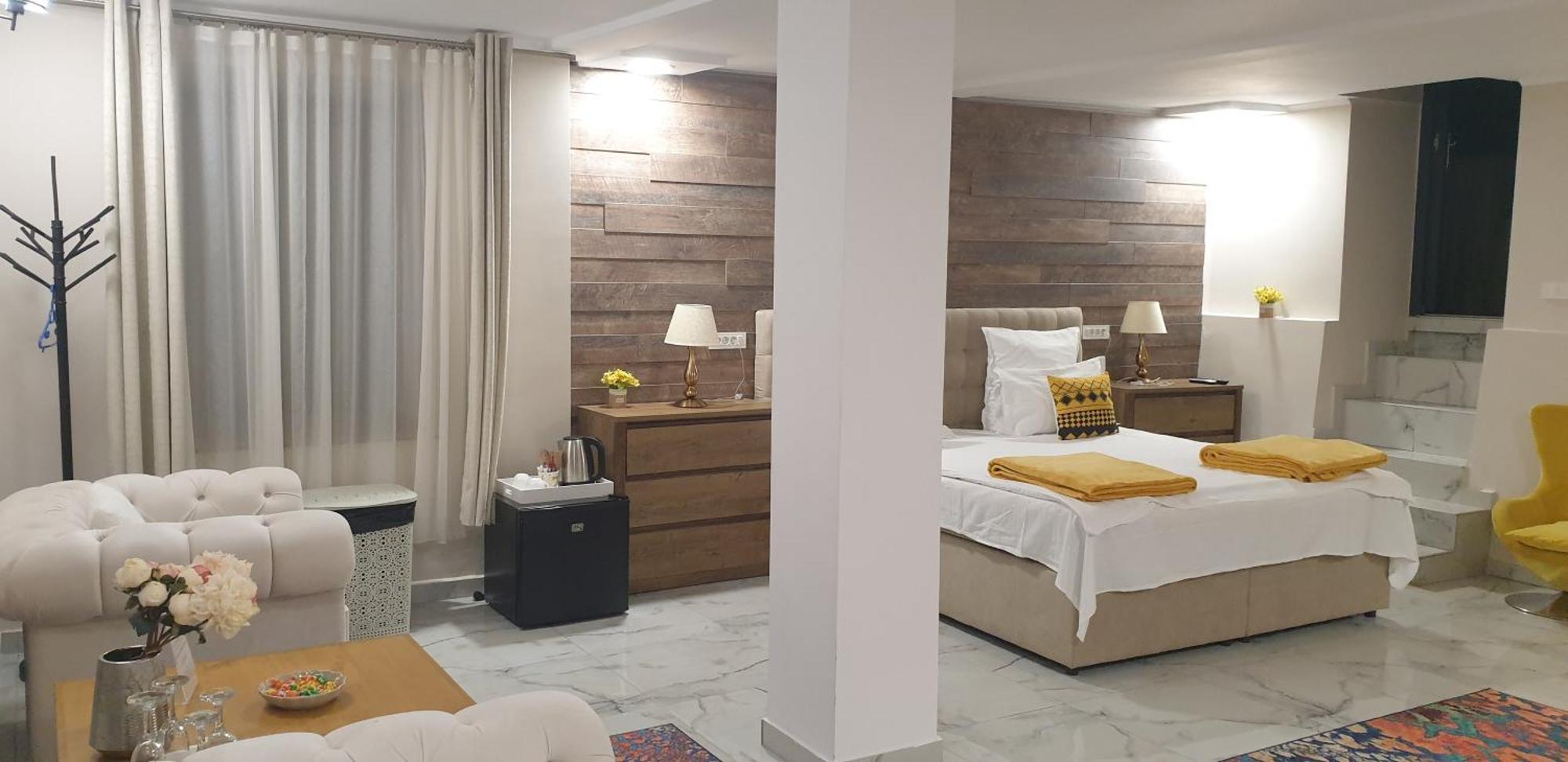 Mini Pool Rooms - Ultracentral - Piscina Cu Hidromasaj Oradea Exteriör bild